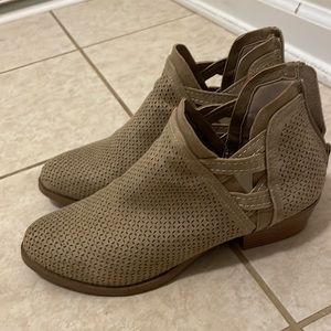 Cute fall booties!